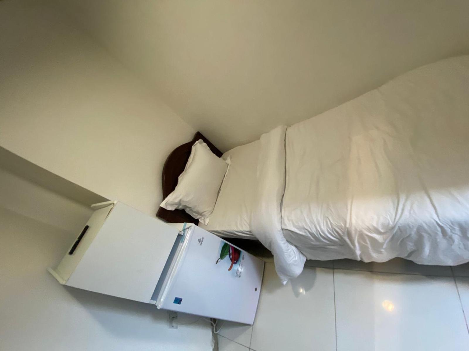 Budget Rooms With Private Bathroom For 'Girls' Only In Dubai, Marina Eksteriør billede