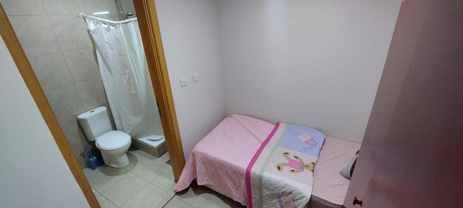 Budget Rooms With Private Bathroom For 'Girls' Only In Dubai, Marina Eksteriør billede